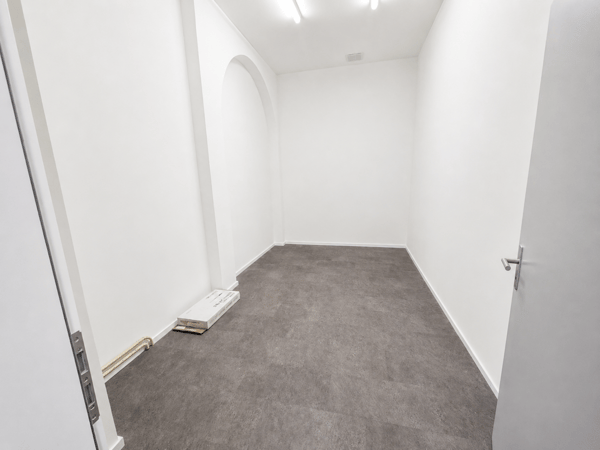 Attraktive Verkaufsfläche am Bahnhof Wald ZH 1