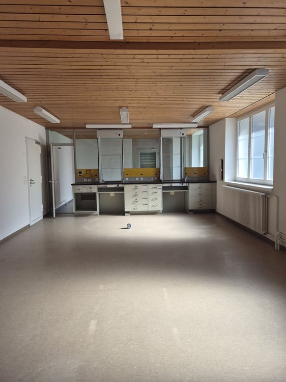 Bahnhof Mitlödi: Attraktive Büro- und Gewerbefläche 3