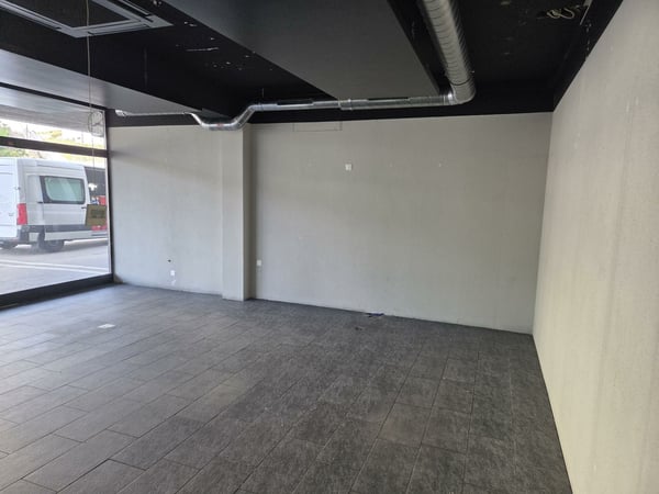 Beauty-Location am Bahnhof Killwangen‑Spreitenbach 3