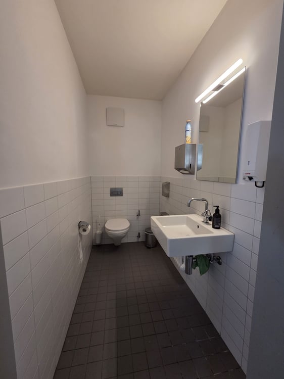 Zentrale, helle Büro- & Gewerbeflächen direkt beim Bahnhof Bülach 5