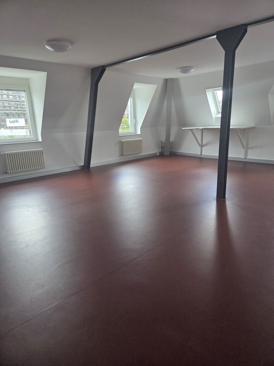 Zentrale, helle Büro- & Gewerbeflächen direkt beim Bahnhof Bülach 10