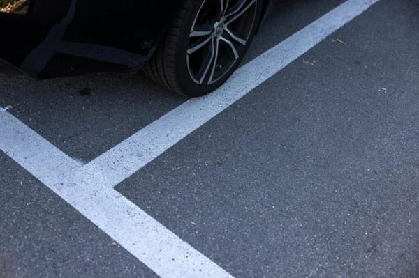 Aussenparkplatz am Bahnhof Glattbrugg