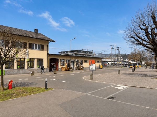 Vielseitig nutzbare Geschäftsfläche im Bahnhof Sempach-Neuenkirch