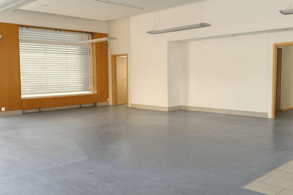Surface commerciale de 171 m2 idéalement située à la gare de Sierre 3