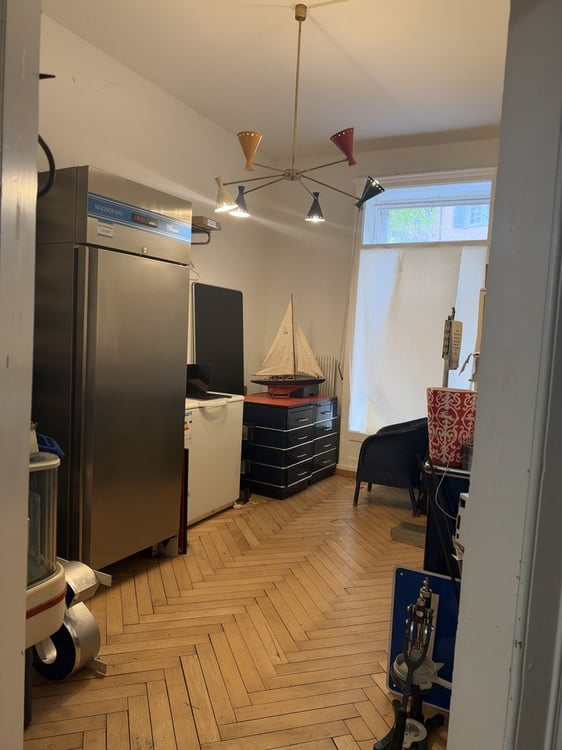 Ladenlokal im Kreis 5 4