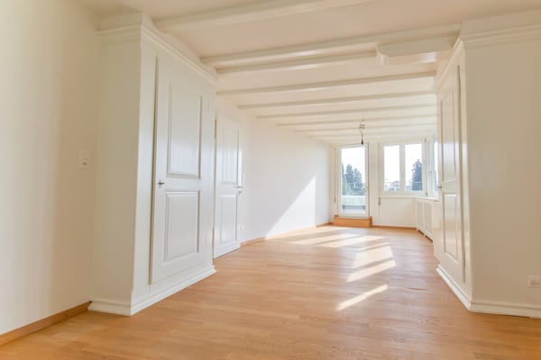 Luxuriöses Einfamilienhaus mit See- und Bergsicht 4