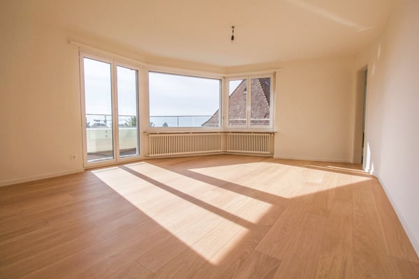 Luxuriöses Einfamilienhaus mit See- und Bergsicht 3