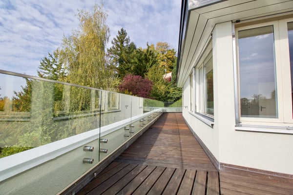 Luxuriöses Einfamilienhaus mit See- und Bergsicht 13