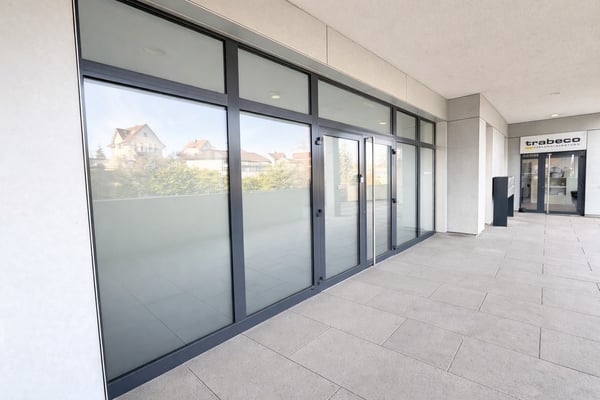 Moderne Gewerbefläche / Studio an Toplage in Dübendorf zu vermieten! 2
