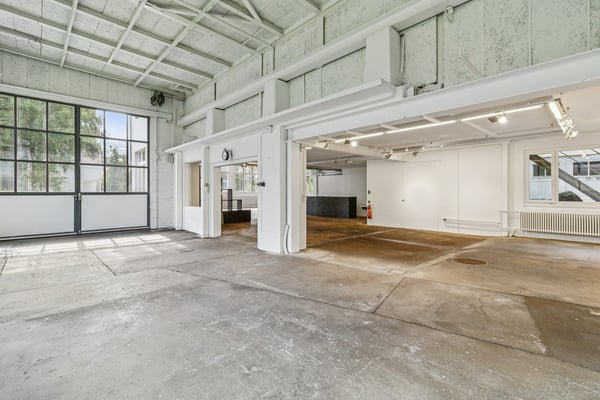 Vielseitige Gewerbefläche/Werkstatt mit Showroom-Charakter zu vermieten! 11