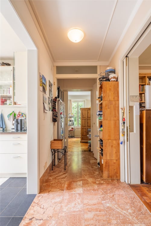 350 m² Privatgarten mitten in Zürich Gartenwohnung mit einzigartigem Charakter 6