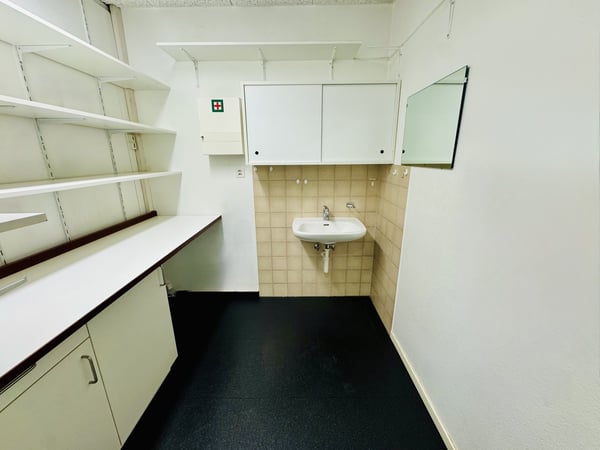 Ihr neuer Standort nahe Lochergut 7
