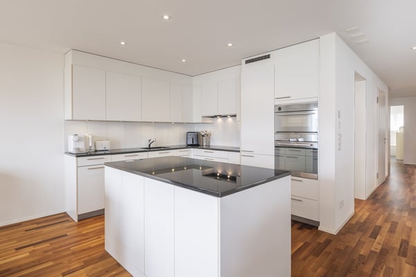 4.5-Zimmer-Wohnung in Hombrechtikon - grosszügiges Wohnen mit sonnigem Balkon 3
