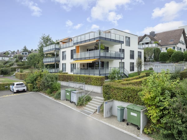 4.5-Zimmer-Wohnung in Hombrechtikon - grosszügiges Wohnen mit sonnigem Balkon 7