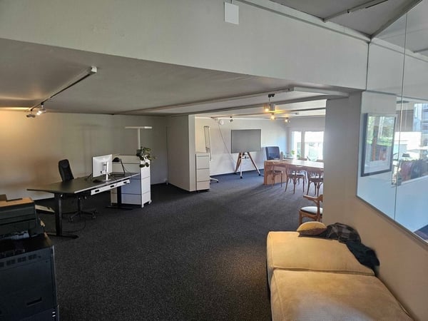 Attrakive Büroräume am Marktplatz - sucht Untermieter 4