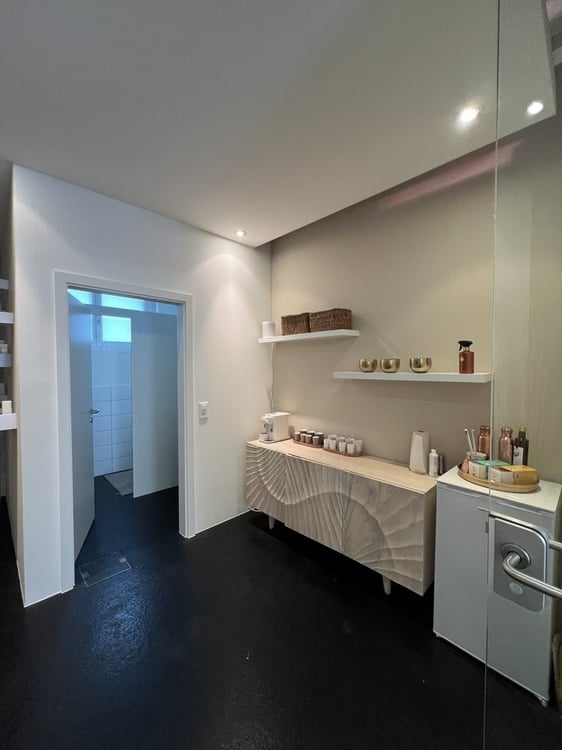 Modern und gut erschlossen - Ihr neues Büro in Wollishofen 7