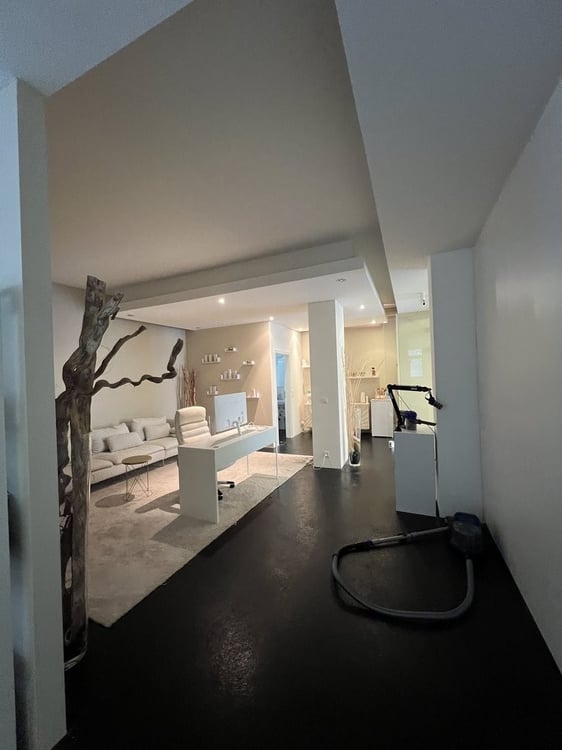 Modern und gut erschlossen - Ihr neues Büro in Wollishofen 5