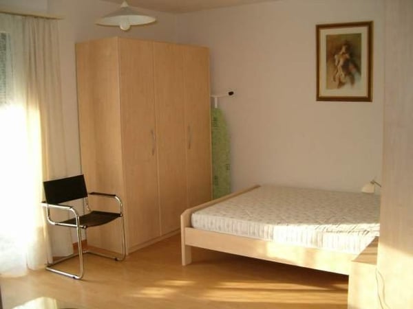 Gemütliche 2.5- Zimmerwohnung am Brausebad 4