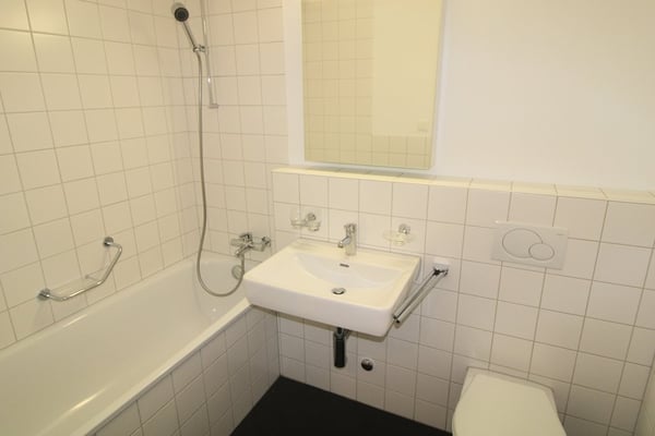 Wohnen an ruhiger, sonniger Lage! 5