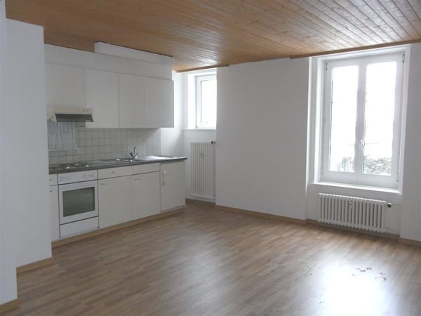 attraktive 1.5 Zimmer-Maisonettewohnung unmittelbar bei ÖV und Einkauf 3