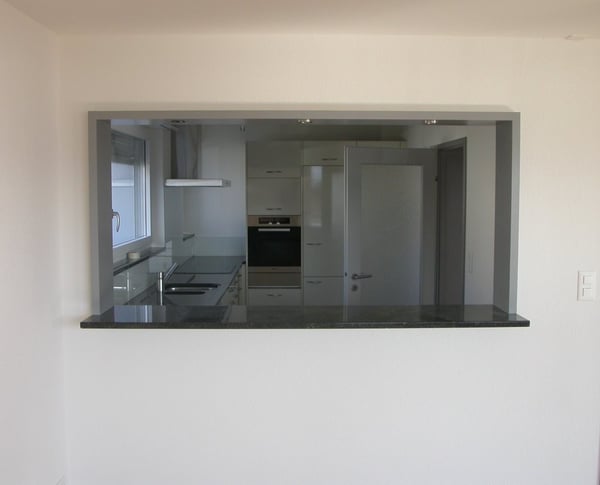 Attraktive 1.5 Zimmerwohnung mit Seesicht per 01.04.2026 zu vermieten 3