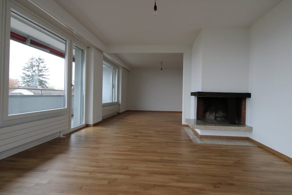 Attraktive 1.5 Zimmerwohnung mit Seesicht per 01.04.2026 zu vermieten 5