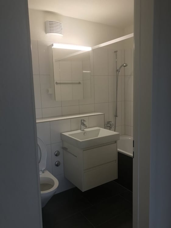 Neuwertige 1.5-Zimmer-Wohnung an Top-Lage 6