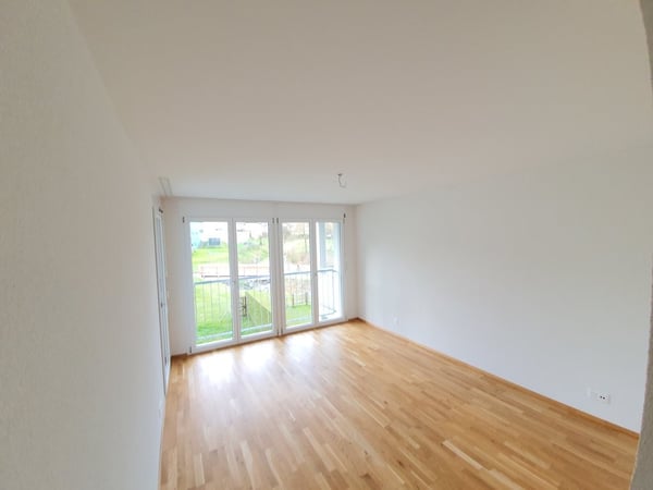 Top moderne Wohnung mit grossem Balkon 5