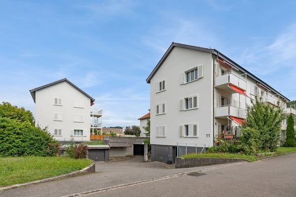 Grosszügige 1.5 Zimmerwohnung in Suhr 1