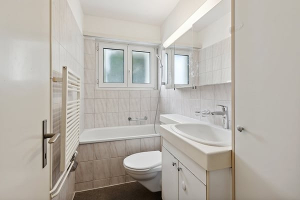 Grosszügige 1.5 Zimmerwohnung in Suhr 4