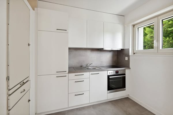 Grosszügige 1.5 Zimmerwohnung in Suhr 2