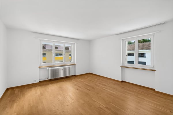 frisch sanierte 1-Zimmer-Wohnung in ruhiger Liegenschaft 8