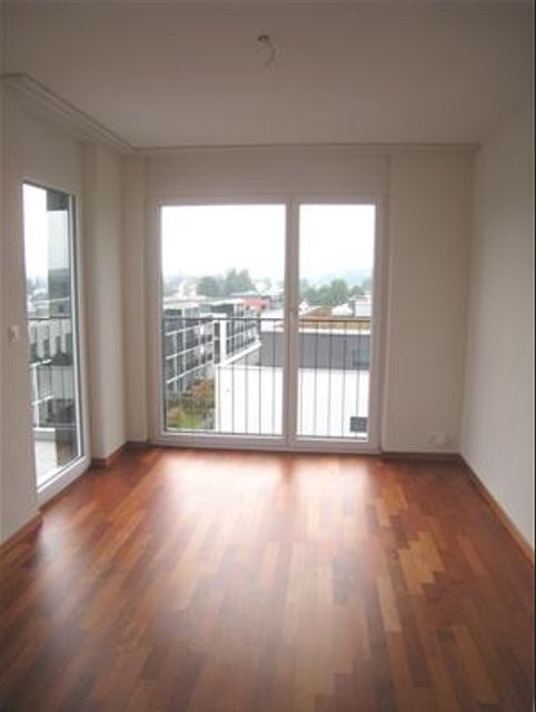 Moderne 1.5-Zimmerwohnung in Nänikon zu vermieten 4