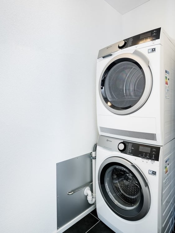 Moderne 1.5-Zimmer-Wohnung mit Balkon und Waschturm 10