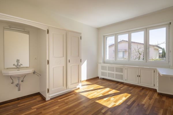 Wohnen mit Zürichsee-Panorama - Saniertes Einfamilienhaus in Kilchberg 6