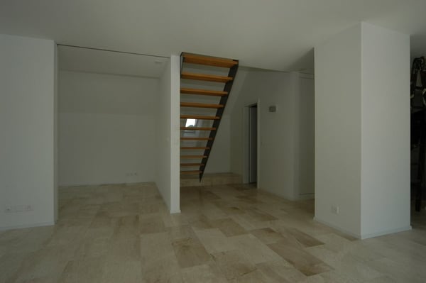 helle und geräumige 3.5 Zimmer Maisonettewohnung zu vermieten 10