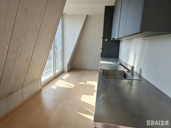 3.5-Zimmer-Attikawohnung in Zürich mit schöner Aussicht zu vermieten 2