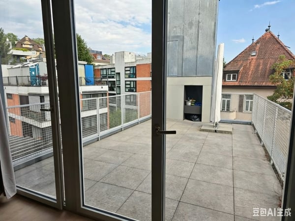 3.5-Zimmer-Attikawohnung in Zürich mit schöner Aussicht zu vermieten 9