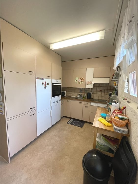 Familienfreundliche 4-Zimmerwohnung mit Gartensitzplatz 2