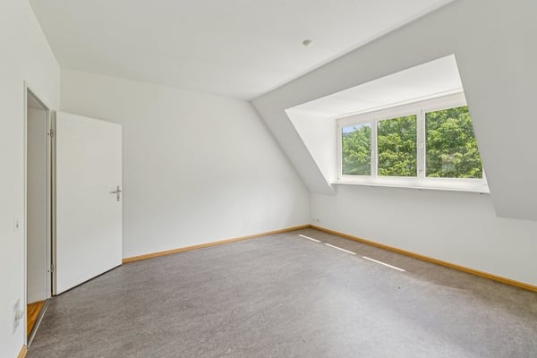 Wohnen mit Aussicht - helle 3.5-Zimmerwohnung in Reigoldswil 6