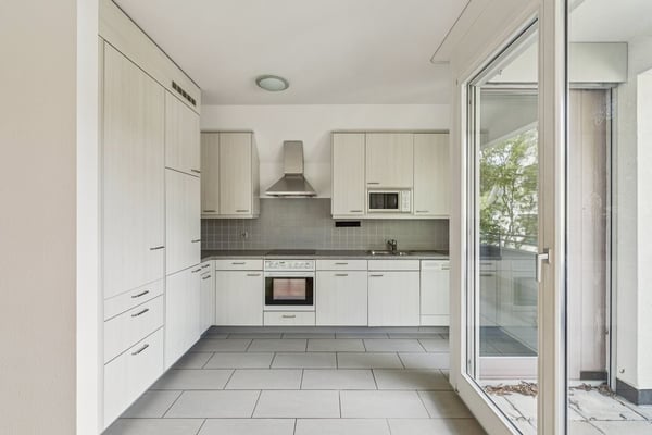 Wohnen mit Aussicht - helle 3.5-Zimmerwohnung in Reigoldswil 2