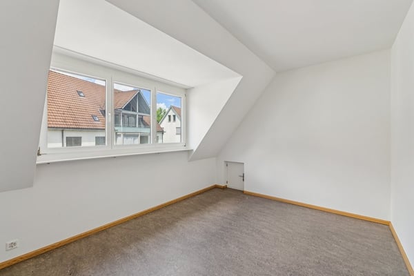 Wohnen mit Aussicht - helle 3.5-Zimmerwohnung in Reigoldswil 7