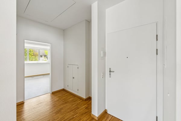Wohnen mit Aussicht - helle 3.5-Zimmerwohnung in Reigoldswil 8