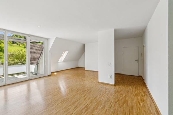 Naturnah wohnen mit besonderem Extra 4.5-Zi.Whg mit eigenem Dachspitz 4