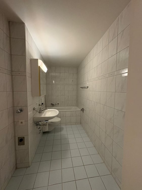 Schöne 4-Z'Wohnung nahe Bahnhof Basel SBB 9