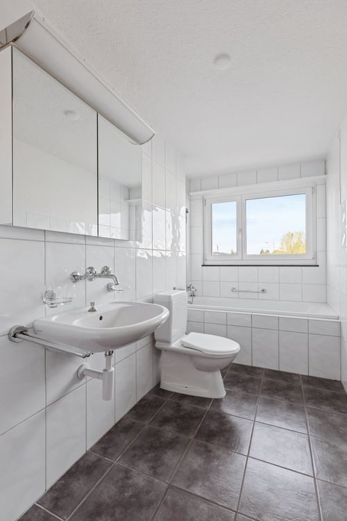 Helle, charmante Wohnung mit Balkon! 4