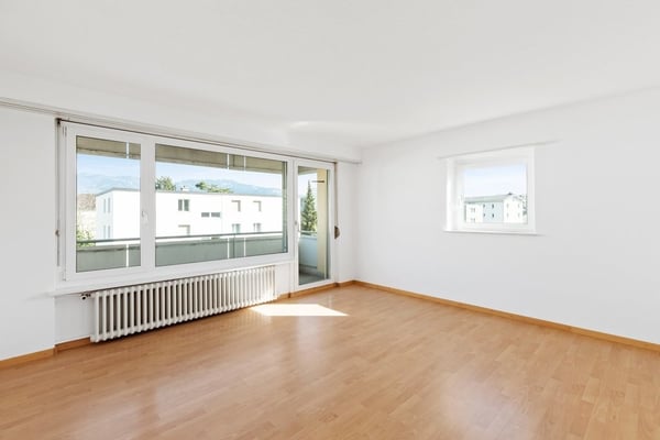 Helle, charmante Wohnung mit Balkon! 2