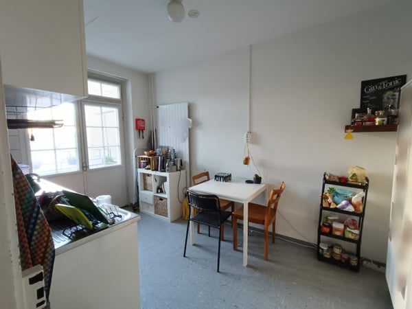 Grosszügige Wohnung mit Stil - nahe Kantonsspital 11