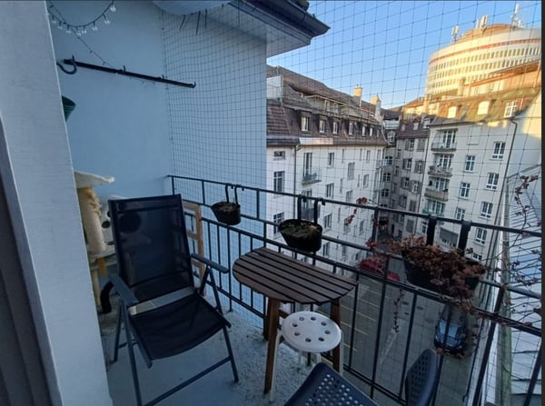 Grosszügige Wohnung mit Stil - nahe Kantonsspital 6