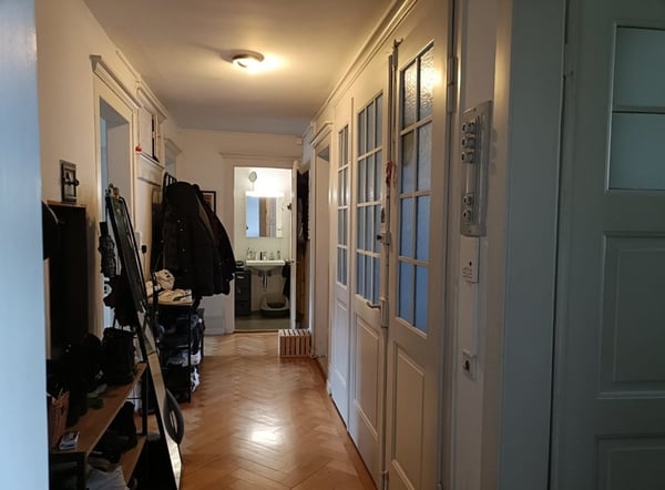 Grosszügige Wohnung mit Stil - nahe Kantonsspital 8